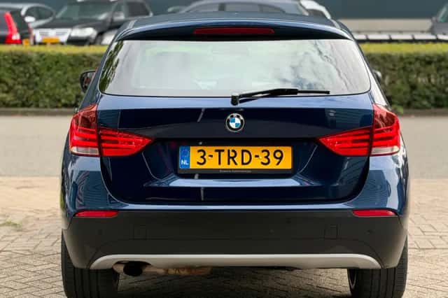 BMW X1 (2010) thumbnail 5