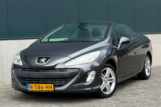 Peugeot 308 (2010) thumbnail 1