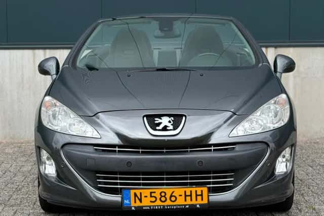Peugeot 308 (2010) thumbnail 2
