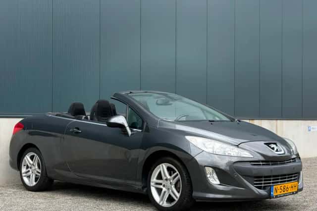 Peugeot 308 (2010) thumbnail 4
