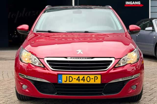 Peugeot 308 (2016) thumbnail 2