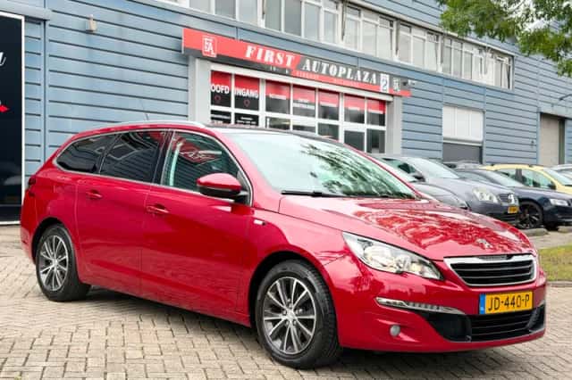 Peugeot 308 (2016) thumbnail 4