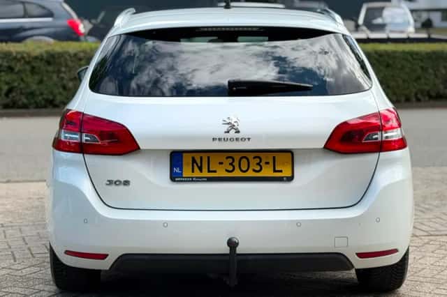 Peugeot 308 (2017) thumbnail 4