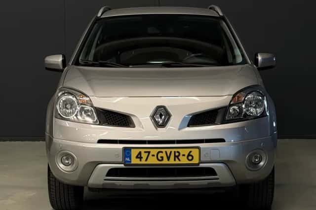 Renault Koleos (2008) thumbnail 2