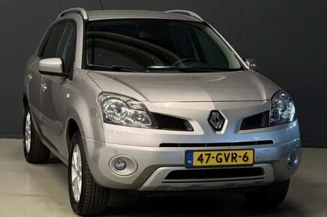 Renault Koleos (2008) thumbnail 3