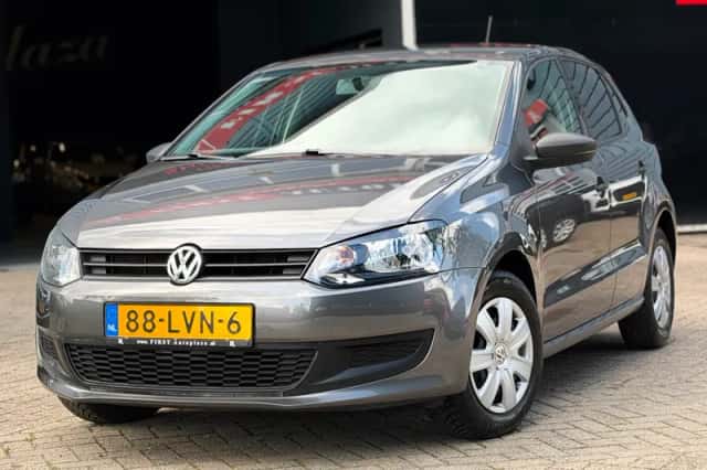 Volkswagen Polo (2010) thumbnail 1