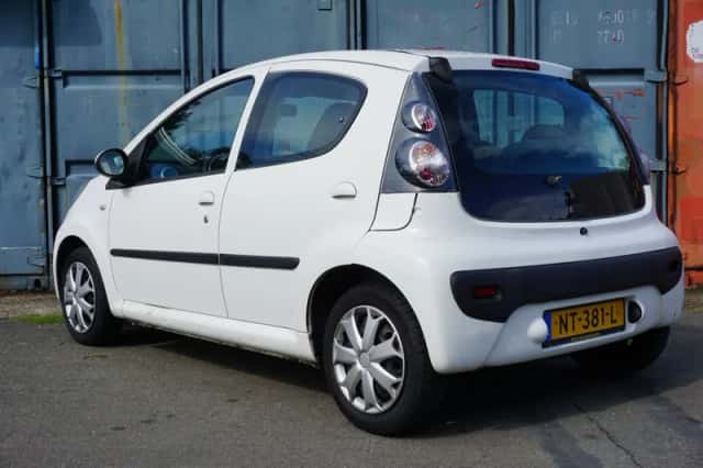 Peugeot 107 (2007) thumbnail 3