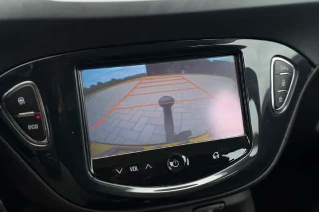 Opel Corsa (2015) thumbnail 3