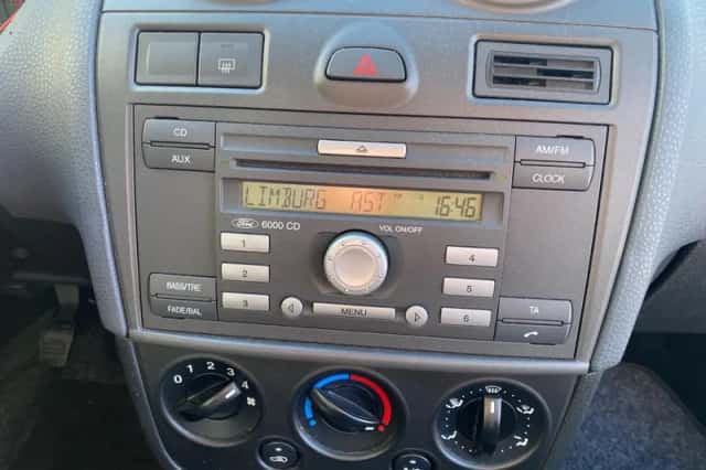 Ford Fiesta (2008) thumbnail 6