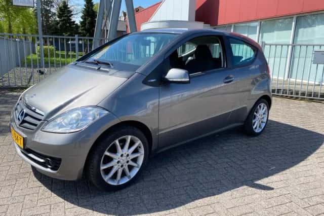 Mercedes-Benz A-Klasse (2010) thumbnail 1