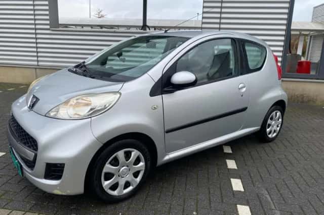 Peugeot 107 (2009) thumbnail 1