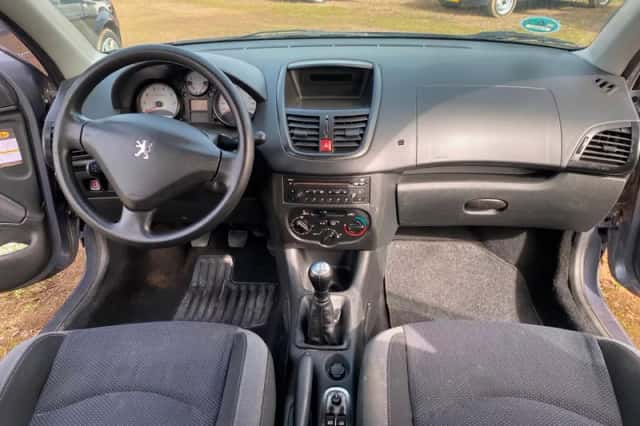 Peugeot 206 (2010) thumbnail 4