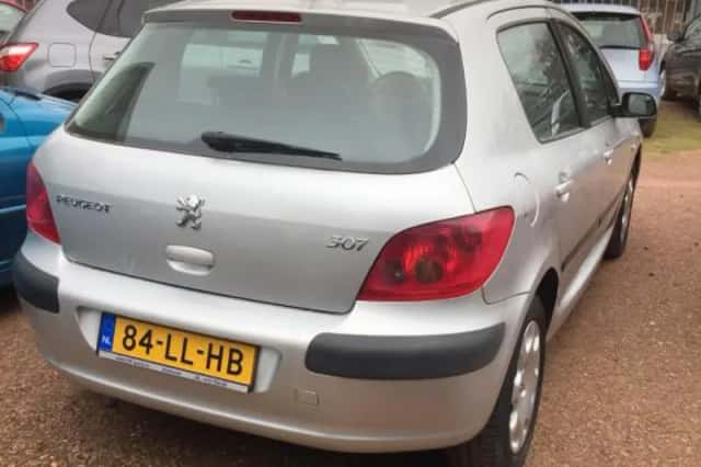 Peugeot 307 (2003) thumbnail 2