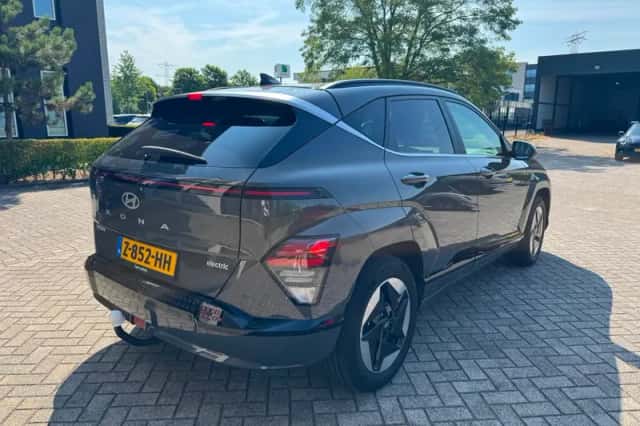 Hyundai Kona (2024) thumbnail 3