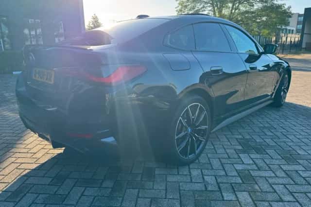 BMW i4 (2022) thumbnail 3