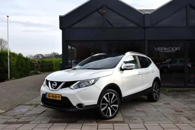 Nissan Qashqai (2016) thumbnail 1