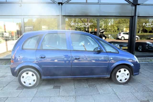 Opel Meriva (2006) thumbnail 3
