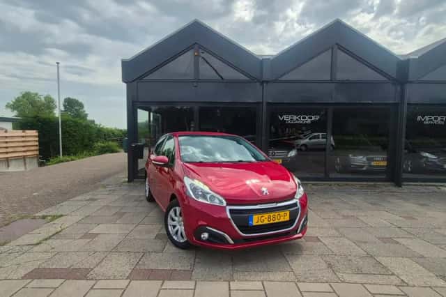 Peugeot 208 (2016) thumbnail 3