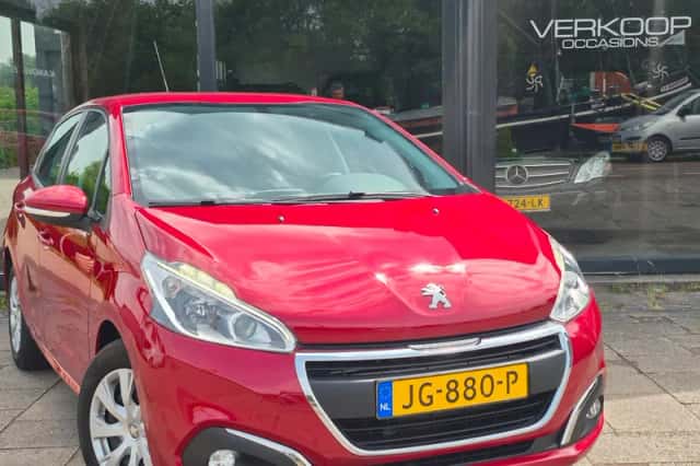 Peugeot 208 (2016) thumbnail 4
