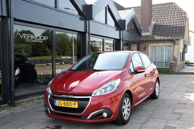 Peugeot 208 (2016) thumbnail 5
