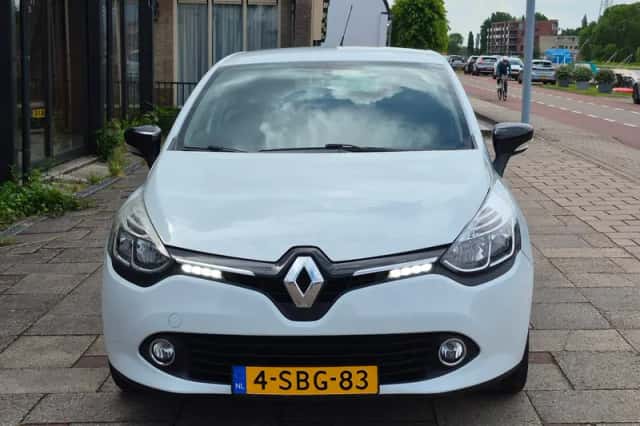 Renault Clio (2013) thumbnail 4