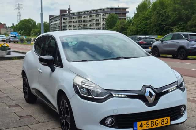 Renault Clio (2013) thumbnail 6