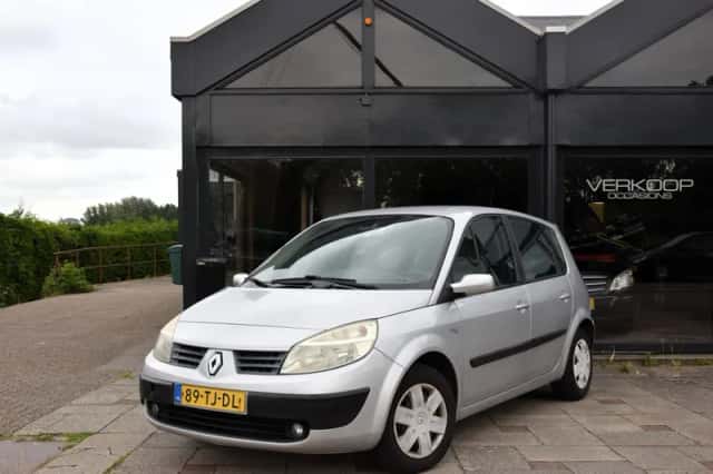 Renault Scénic (2006) thumbnail 1