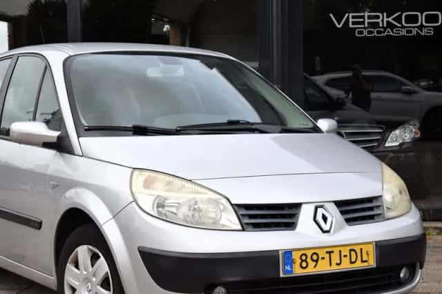 Renault Scénic (2006) thumbnail 4