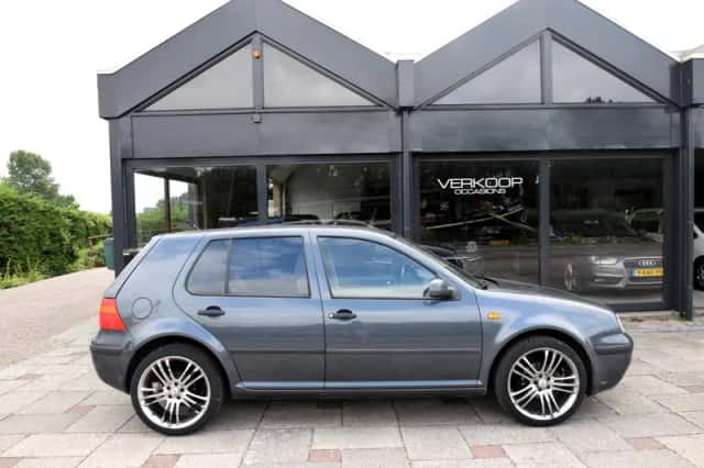 Volkswagen Golf (1999) thumbnail 5