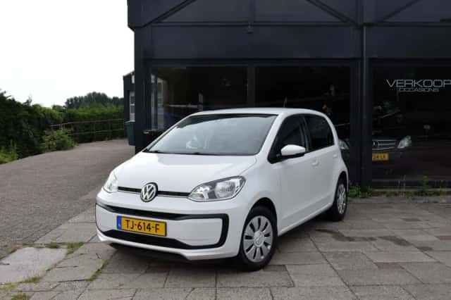 Volkswagen Up! (2018) thumbnail 1