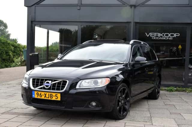 Volvo V70 (2012) thumbnail 1