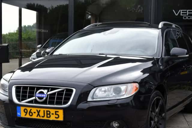 Volvo V70 (2012) thumbnail 3