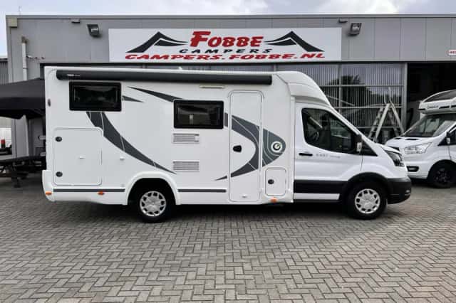 Chausson First Line (2023) thumbnail 2