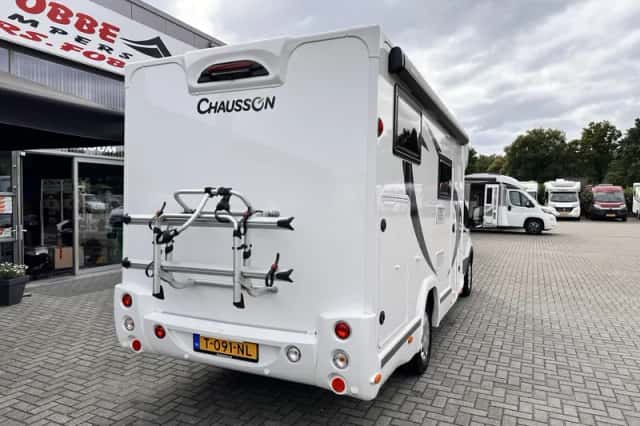 Chausson First Line (2023) thumbnail 3