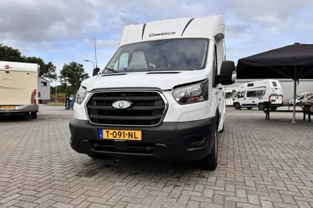 Chausson First Line (2023) thumbnail 5