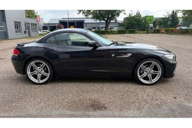 BMW Z4 (2017) thumbnail 4