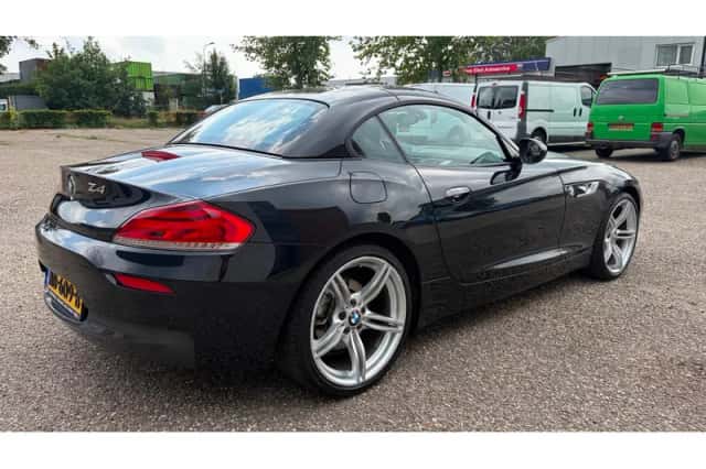 BMW Z4 (2017) thumbnail 5