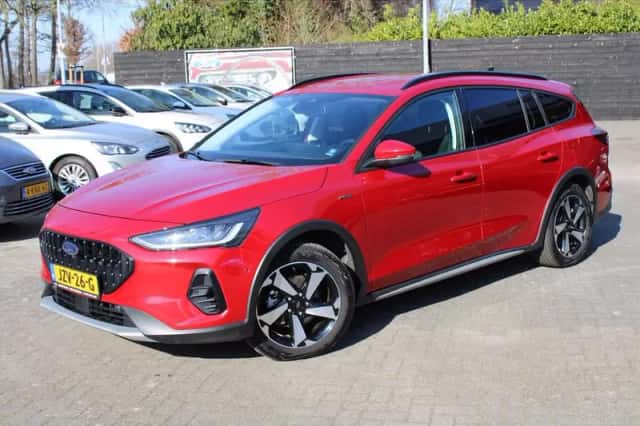 Ford Focus (2024) thumbnail 1