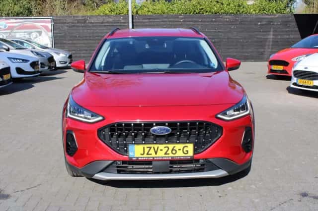 Ford Focus (2024) thumbnail 4