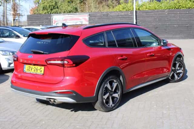 Ford Focus (2024) thumbnail 5