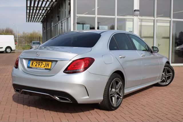 Mercedes-Benz C-Klasse (2021) thumbnail 2