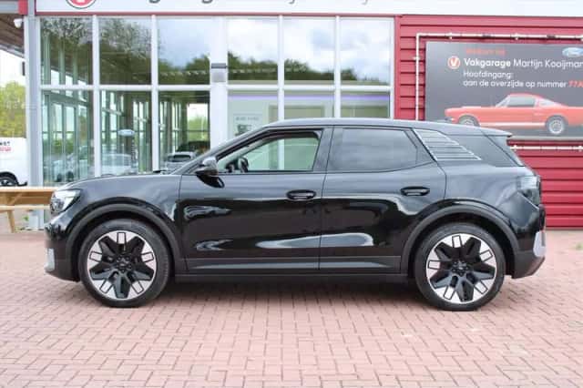Ford Explorer (2024) thumbnail 4