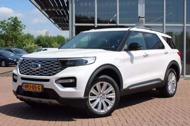 Ford Explorer (2023) thumbnail 1