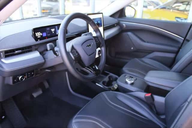 Ford Mustang (2024) thumbnail 6