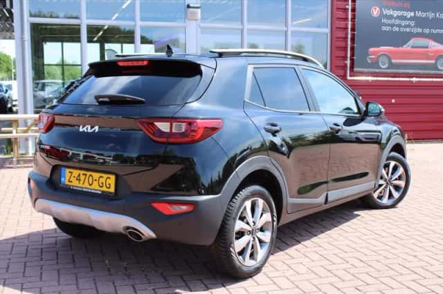 Kia Stonic (2024) thumbnail 2