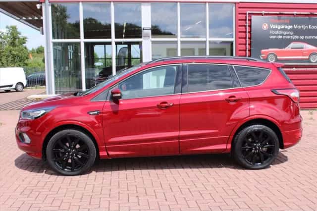 Ford Kuga (2018) thumbnail 3
