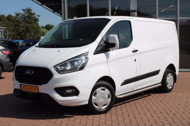Ford Transit (2023) thumbnail 1