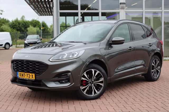 Ford Kuga (2022) thumbnail 1