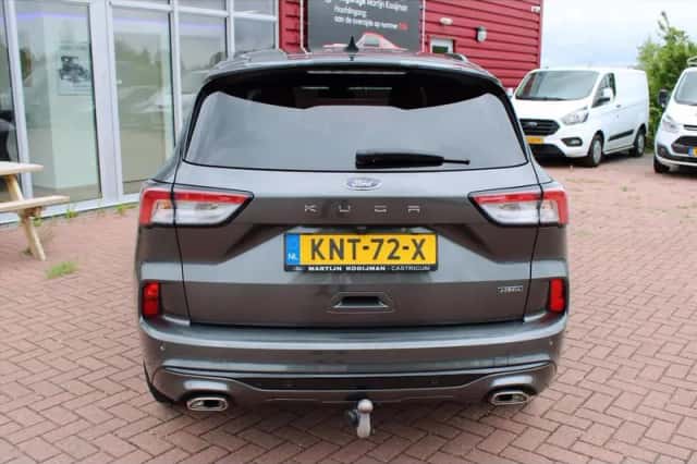 Ford Kuga (2022) thumbnail 5