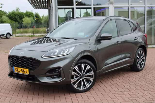 Ford Kuga (2023) thumbnail 1